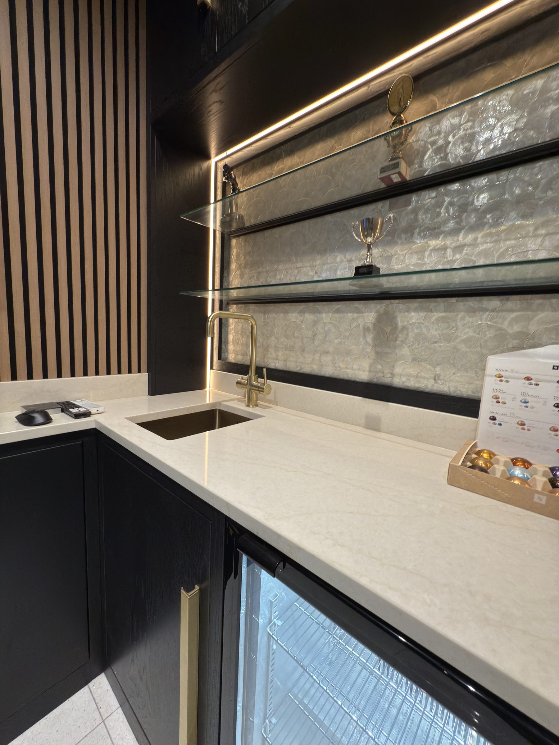 Golf simulator room with bespoke home bar Manchester — Hafferty Interiors